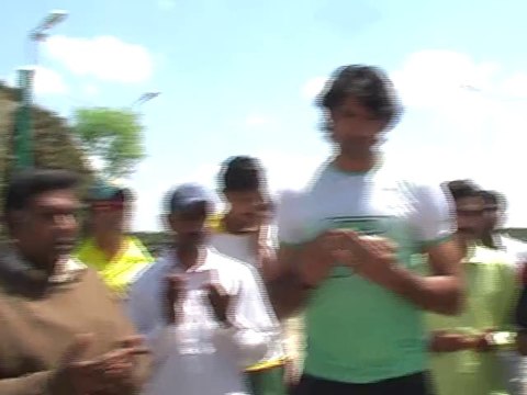 Mohammad Irfan Pakistani Fast Bowler In Zawari Cricket Ackedmy Chowk Khera Southren By Pass Multan