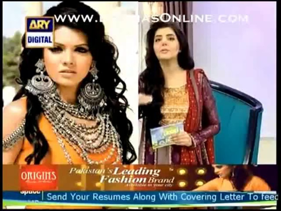 Nida Yasir sharing different gossips about Show...