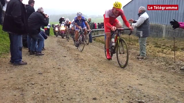 Tro Bro Leon. Le groupe de tête au secteur 16