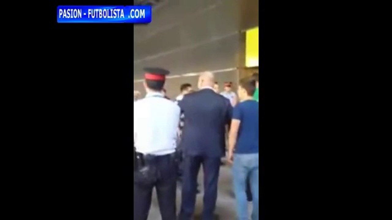 Lionel Messi insulte un fan: "Va travailler, imbécile"