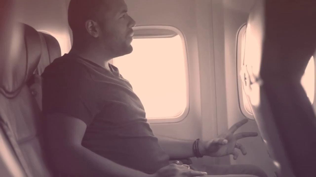 Musiko - TUS HUELLAS - Música Cristiana