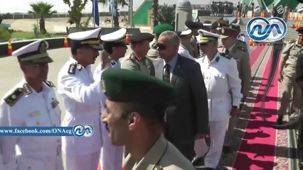 قائد الجيش الثالث ومحافظ السويس يضعون اكليل الزهور على الجندي المجهول‎