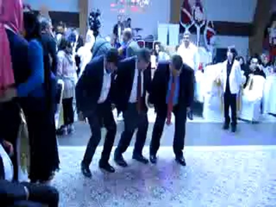 Dişli ailesinin mutlu günü-Şaban Dişli Oynadı-VİDEO -