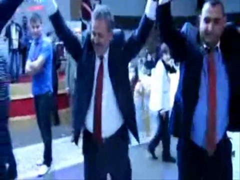 Dişli Ailesinin Mutlu Günü-Şaban Dişli-horon-oynadı-