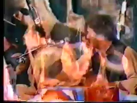 Asrar e Khuda Tasveer e Nabi...Haq Ali Ali Dam Ali By Nusrat Fateh Ali Khan Qawwal