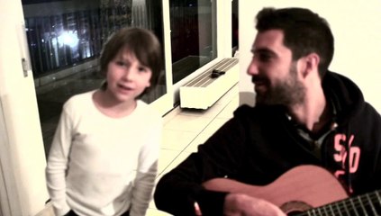 Nino, sourd profond et double implanté Cochléaire, Chante "Frère Jacques" pour sa petite copine Shauna