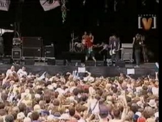 Blink 182 - Dumpweed (Live At Sydney)