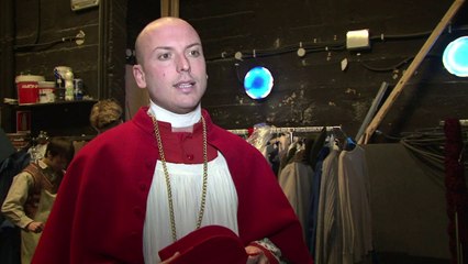 هالة يوحنا بولس الثاني تهيمن على المسارح في روما