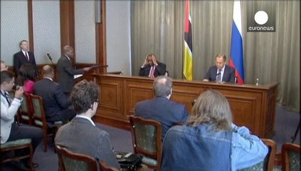 Tensions violentes dans l'est de l'Ukraine : la Russie accuse à son tour