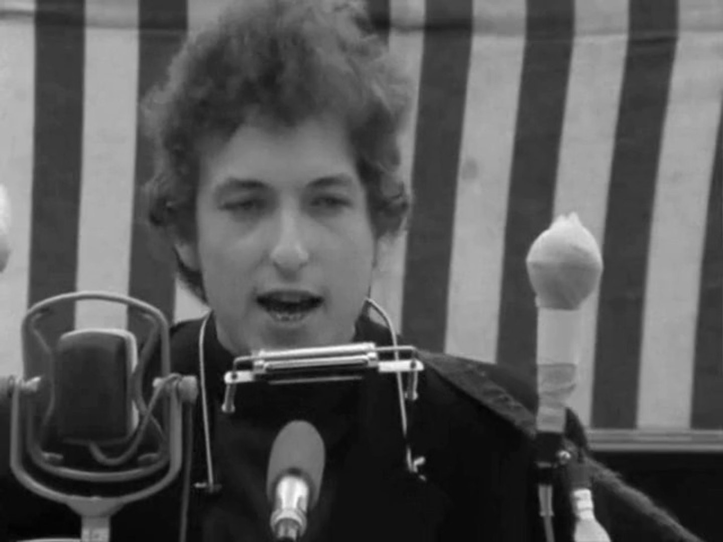 Bob Dylan – Mr. Tambourine Man - video Dailymotion