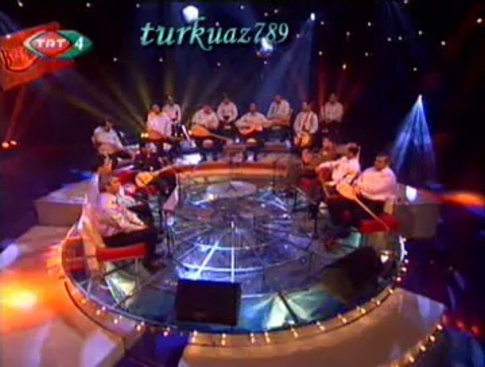 Muzaffer ERTÜRK-Şu Yüce Dağları Duman Kaplamış