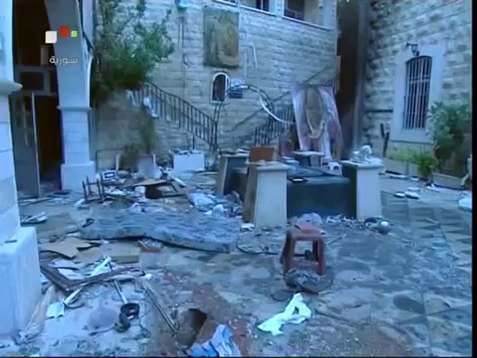 visite de Bachar à Maaloula , pour souhaiter bonne pâques