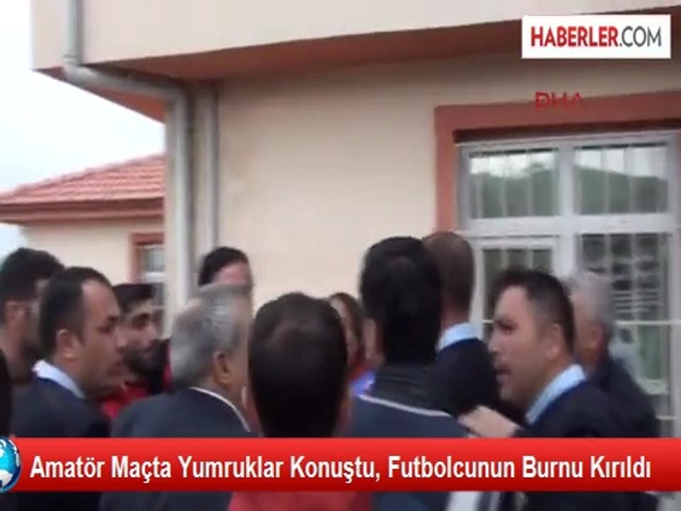 Amatör Maçta Yumruklar Konuştu, Futbolcunun Burnu Kırıldı
