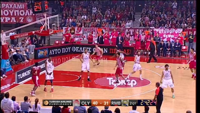 Highlights: Olympiacos Piraeus-Real Madrid, Playoffs Game 3