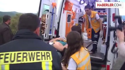 İki Araç Kafa Kafaya Çarpıştı: 2 Ölü, 3 Yaralı