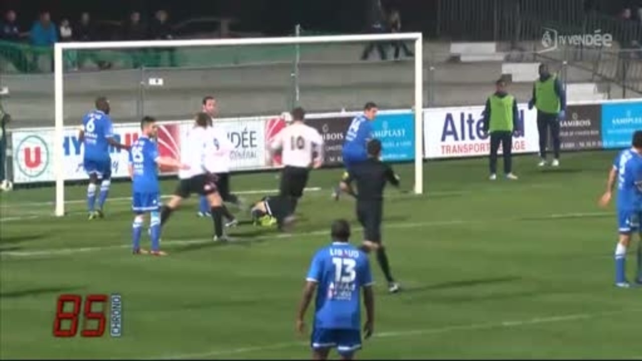 Football : Le Poiré-sur-Vie vs Bourg-Péronnas (1-0)