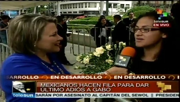 Flores amarillas inundan Palacio de Bellas Artes para dar adiós a Gabo