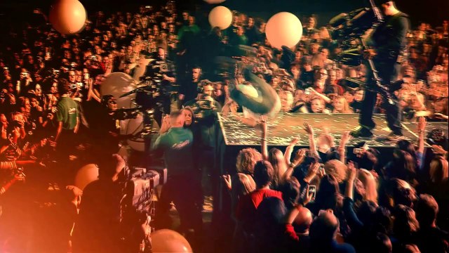 Enrique Iglesias - I Like How It Feels feat. Pitbull & The WAV.s