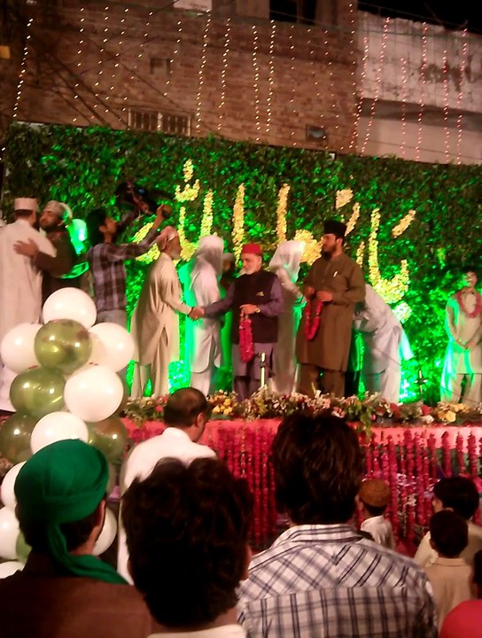 Arrivel Of Mufakkir e Islam In Mefil e Milad Saww at Mian Mir Pind Lahore
