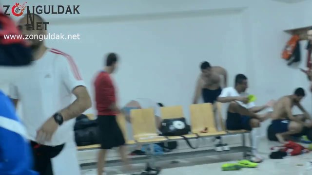Zonguldakspor Büyükçekmece maçı sonrası soyunma odası