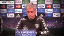 Mourinho se niega a responder en español - Mourinho no quiso contestar en castellano
