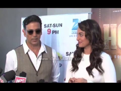 Akshay Kumar and Sonakshi Sinha during the promotions of their upcoming film 'Holiday'