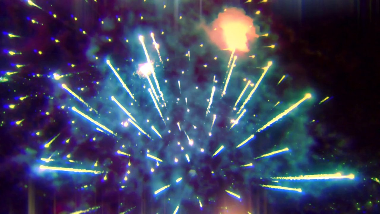 Feu d'artifice et Drone... Images de dingue!