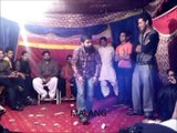 Pakistani got talent, wedding dance , awesome break dance by desi molvi