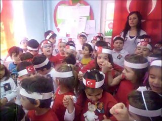 ÜSKÜDAR-ACIBADEM UÇAN BALON ANAOKULU 23 NİSAN ŞİİRLERİMİZ