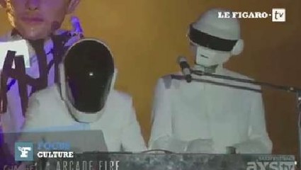 Le groupe Arcade Fire se moque des Daft Punk à Coachella