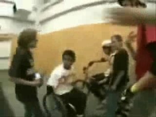 Backflip en fauteuil roulant