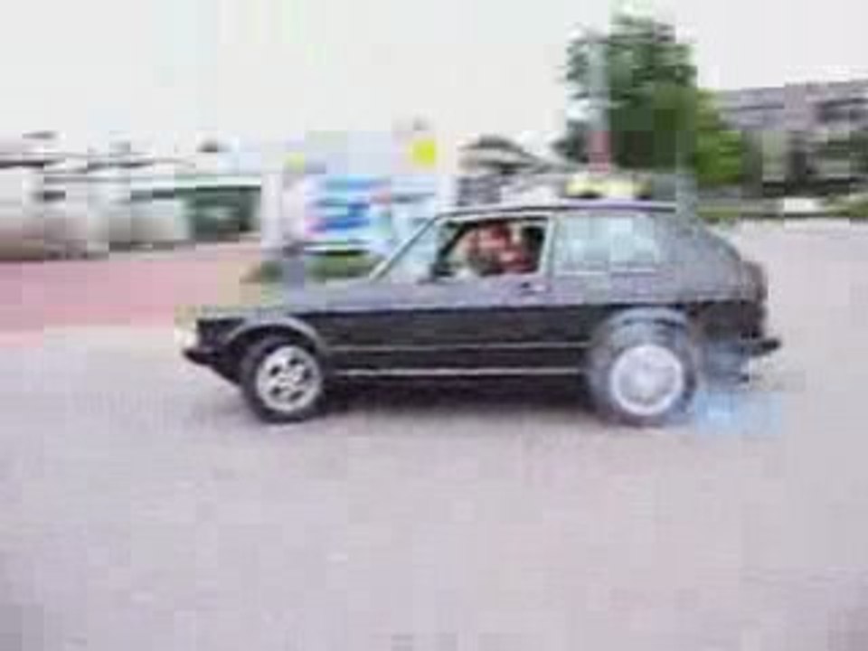 Golf 1 v8