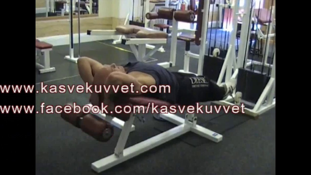 Decline Cable Knee Raise
