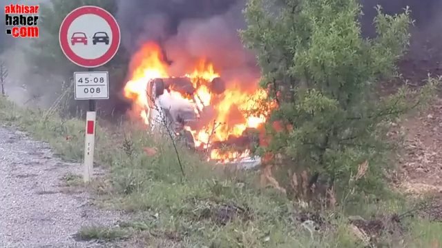 Akhisar-Gördes Arasında Feci Kaza