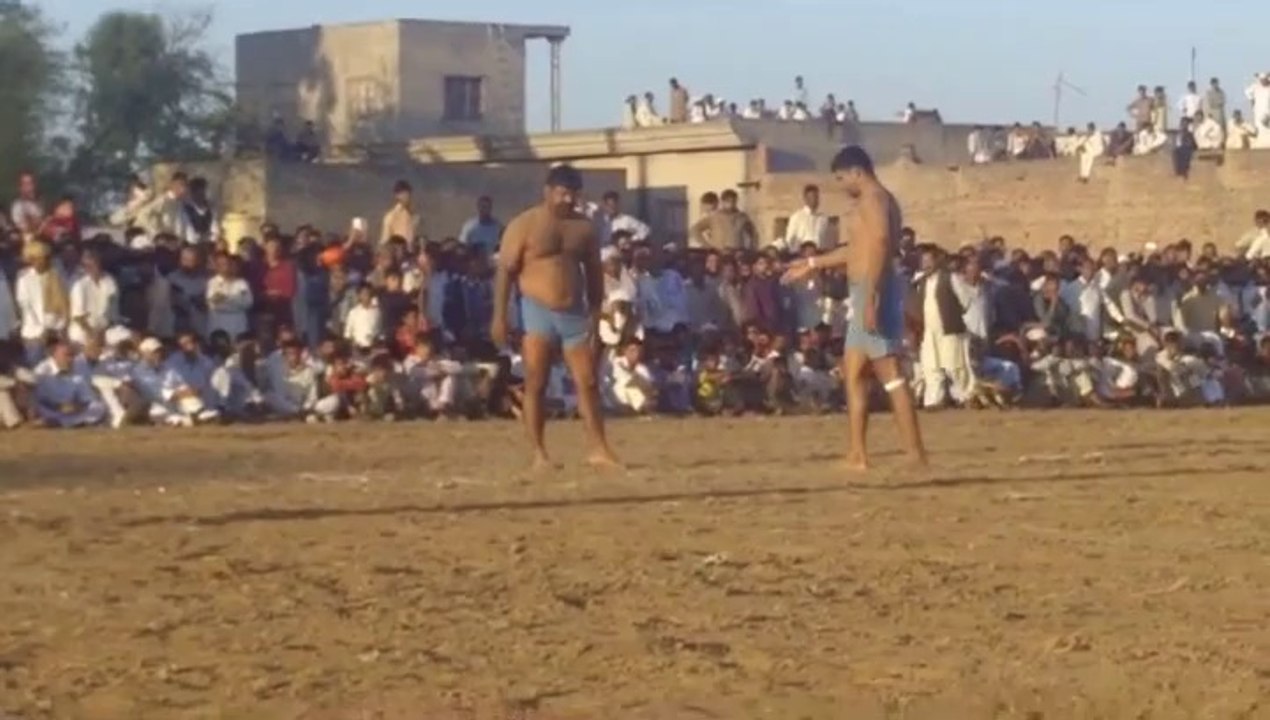 2014 Pakistan Big Kabaddi Match - Busal Sharif بُوسال شریف - گجرات چیلنج کبڈی میچ