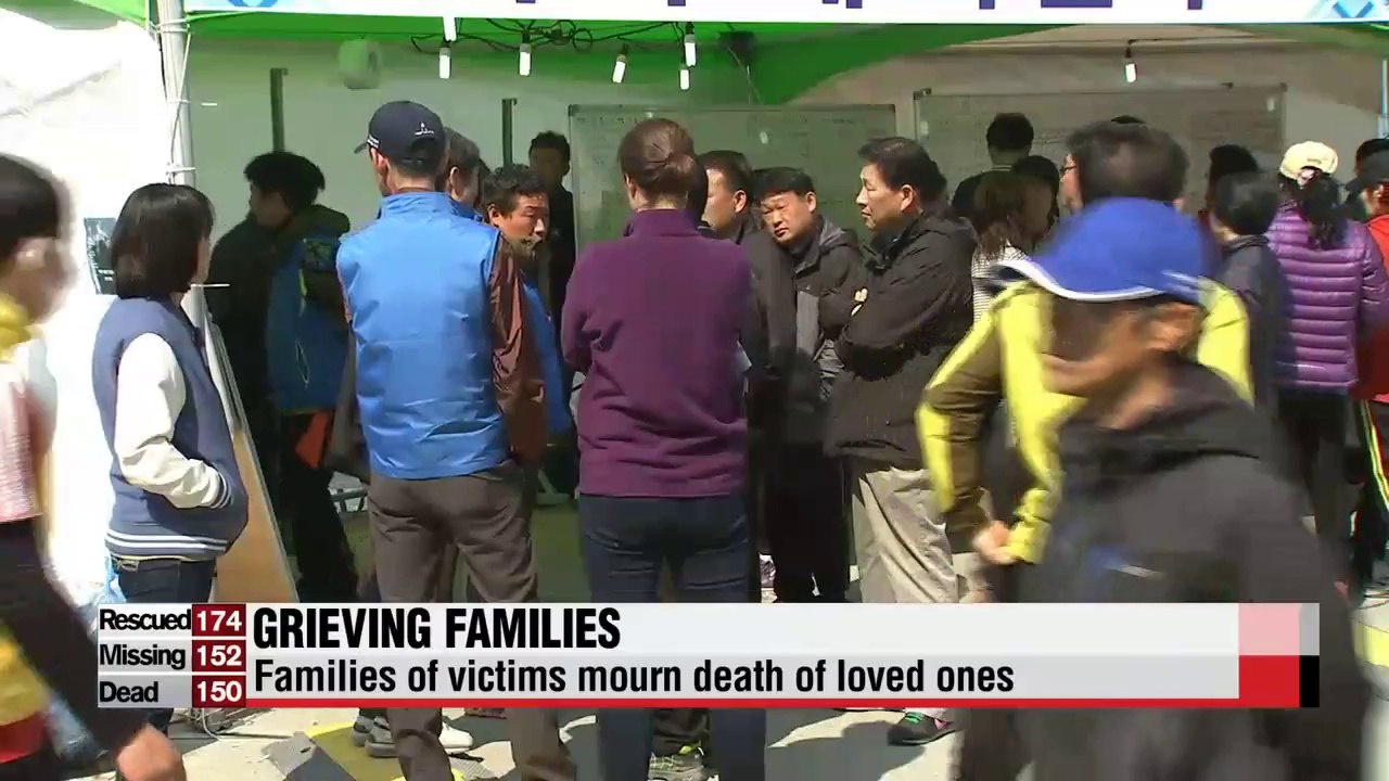 Death toll from sunken Korean ferry continues to rise with no news of survivors