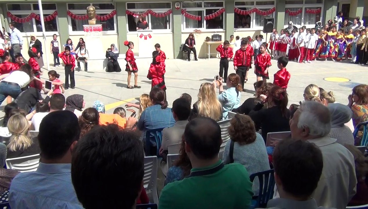 23 nisan da  2c sınıfı Tango Gösterisi