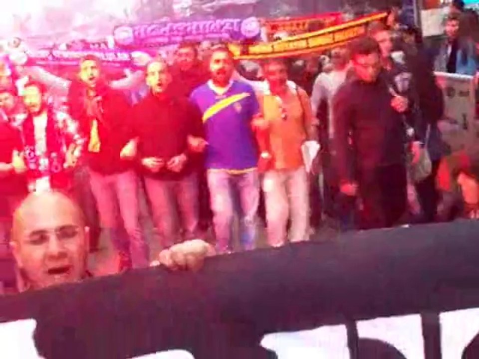 22 Nisan İzmir Taraftarları Ebilet Yürüyüşü