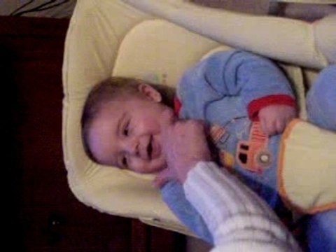 24-12-06 Je joue avec maman