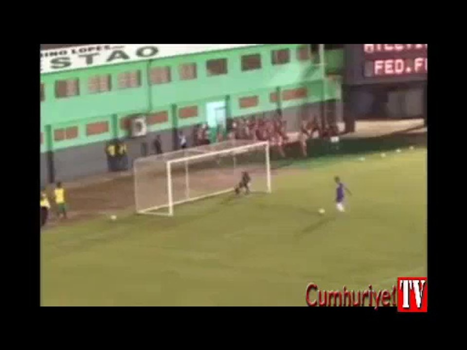 50 metreden gelişine vurdu, gol oldu