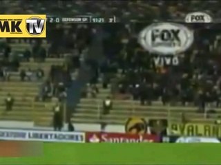 Tribün Hayaleti Kamerada: The Strongest'in Defensor Sporting Maçındaki Şaşırtıcı Anı