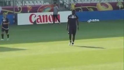 VIDEO Gli azzurri bombardano Buffon