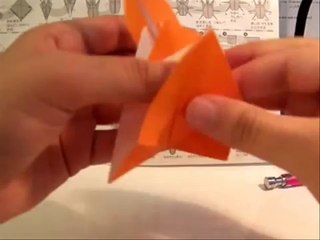 كيف تصنع عقربا من الورق؟؟