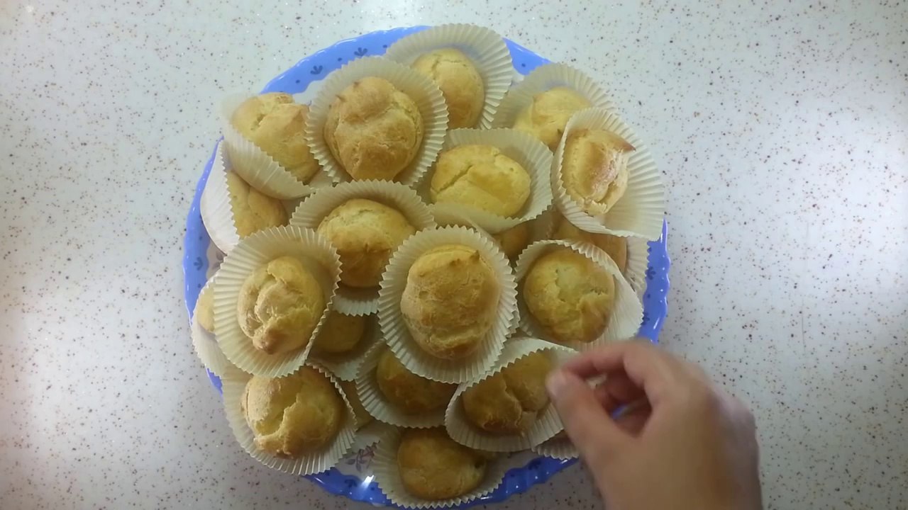 طريقة تحضير الكريم بافز (cream puffs) أكلة لذيذة جدا
