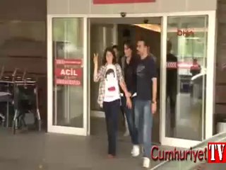 Çocuk eylemciyi sağlık kontrolüne böyle götürdüler