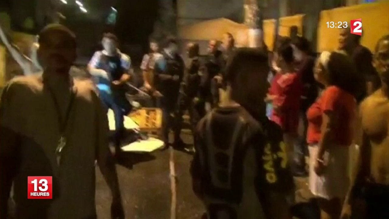 A deux mois du Mondial, de violentes émeutes secouent Rio de Janeiro