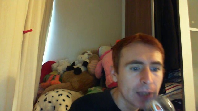 Wiwi égratigne je veux des vacances de Sens Unik & Fabe