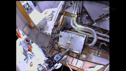 Download Video: Sortie dans l'espace pour deux astronautes de l'ISS pour réparer un ordinateur