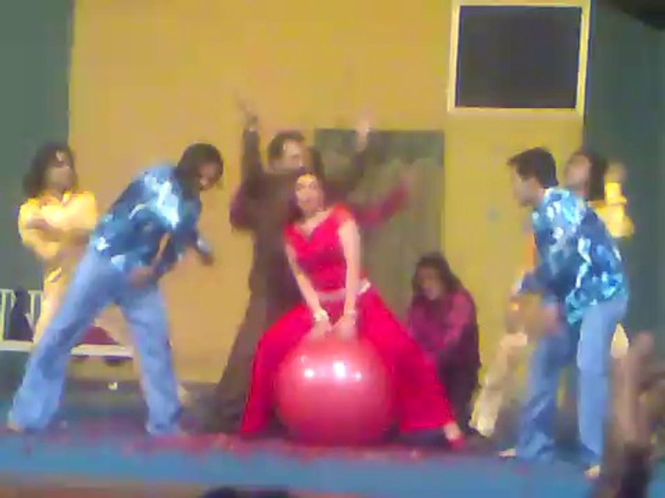 Khushboo Live Mujra