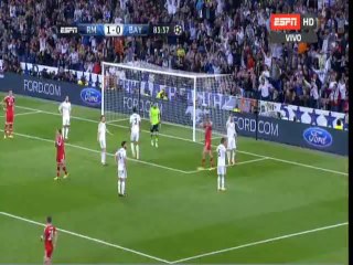 Iker Casillas ataja remate de Götze